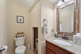 2211 Indigo Pass Ct, Friendswood, TX 77546 - Photo 17