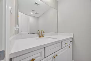 29902 E Hawthorne Dr, Spring, TX 77386 - Photo 17