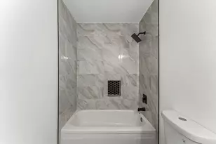 30 N Drifting Leaf Ct, The Woodlands, TX 77380 - Photo 33