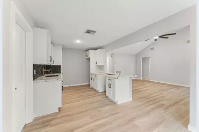 30 N Drifting Leaf Court, Spring, TX 77380 - Photo 19