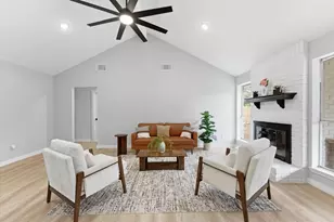 30 N Drifting Leaf Ct, The Woodlands, TX 77380 - Photo 11