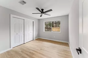 30 N Drifting Leaf Ct, The Woodlands, TX 77380 - Photo 35