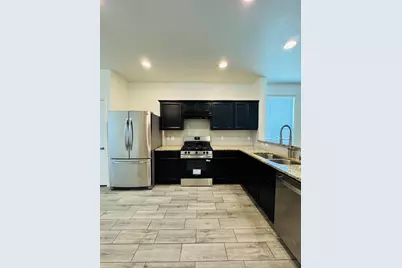 12318 Skyview Rise Court Court, Houston, TX 77047 - Photo 7
