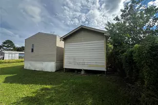 801 County Road 3542, Cleveland, TX 77327 - Photo 25