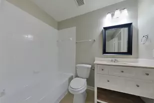 3126 Kelling St, Houston, TX 77045 - Photo 7