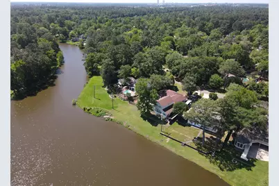 621 Brook Hollow Drive, Conroe, TX 77385 - Photo 7