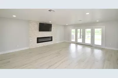 621 Brook Hollow Drive, Conroe, TX 77385 - Photo 31