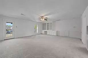 4702 Bayou Vista Dr, Houston, TX 77091 - Photo 3