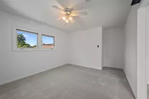 4702 Bayou Vista Dr, Houston, TX 77091 - Photo 11