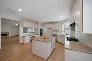 14803 Ramblebrook Ln, Humble, TX 77396 - Photo 5