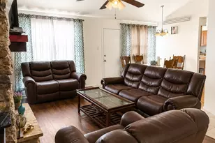 7819 Breda Dr, Baytown, TX 77521 - Photo 5