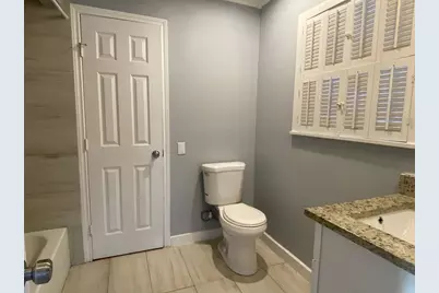 204 E Houston Street #A, Highlands, TX 77562 - Photo 7