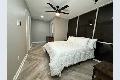 1115 Augusta Drive #38, Houston, TX 77057 - Photo 23