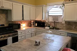 605 Arvon St, Cleveland, TX 77327 - Photo 3