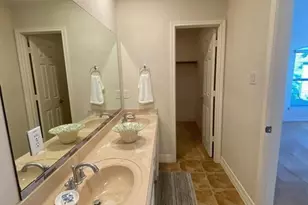 3710 Sherwood Ln, Houston, TX 77092 - Photo 9