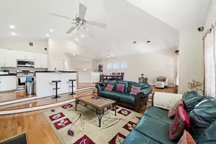 9802 Cynthia Ann Ct, Houston, TX 77025 - Photo 15