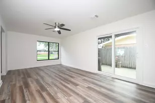 2431 Bayou Dr, League City, TX 77573 - Photo 11