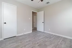 9603 Seeker St, Houston, TX 77078 - Photo 15