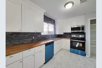 2024 Stonesthrow Drive, Bay City, TX 77414 - Photo 11