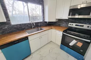 2024 Stones throw Dr, Bay City, TX 77414 - Photo 15