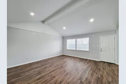 2024 Stonesthrow Drive, Bay City, TX 77414 - Photo 5