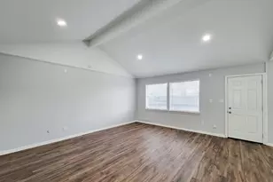 2024 Stones throw Dr, Bay City, TX 77414 - Photo 5