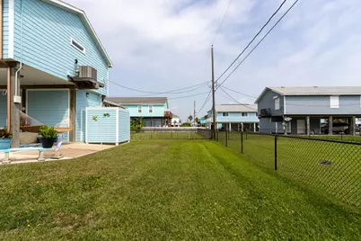 4211 Hardin Drive, Galveston, TX 77554 - Photo 17