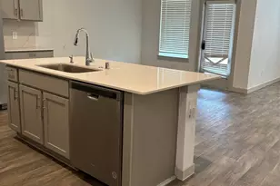 1715 Plantation Pl Pl, Baytown, TX 77523 - Photo 5