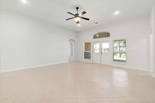 28010 Drifters Bend Dr, Spring, TX 77386 - Photo 19