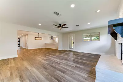 5914 Hewitt Drive, Houston, TX 77092 - Photo 9