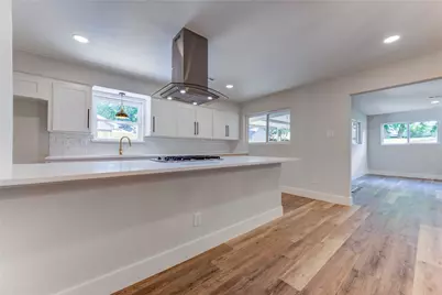 5914 Hewitt Drive, Houston, TX 77092 - Photo 11