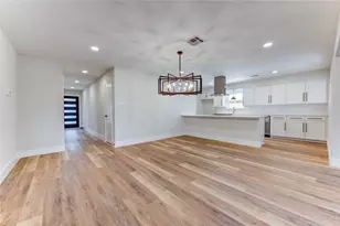 5914 Hewitt Dr, Houston, TX 77092 - Photo 7