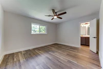 5914 Hewitt Drive, Houston, TX 77092 - Photo 17