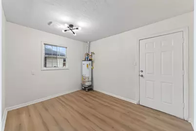 907 S 3rd Street, La Porte, TX 77571 - Photo 37