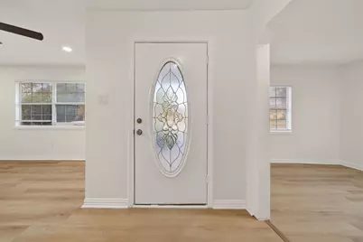 907 S 3rd Street, La Porte, TX 77571 - Photo 3