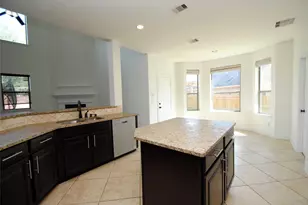 4402 Morning Cloud Ln, Sugar Land, TX 77479 - Photo 7