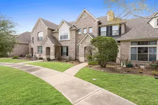 2411 Clippers Square, Houston, TX 77058 - Photo 3