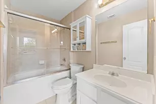 2411 Clippers Square, Houston, TX 77058 - Photo 19