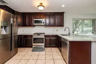 11210 Crayford Ct, Houston, TX 77065 - Photo 13