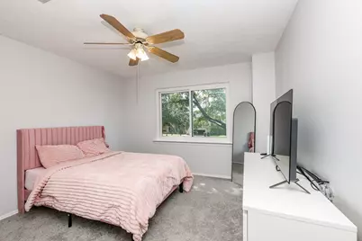 11210 Crayford Court, Houston, TX 77065 - Photo 23