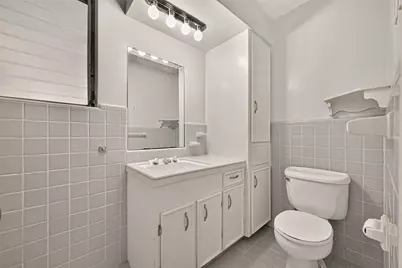 4749 Redstart Street, Houston, TX 77035 - Photo 17
