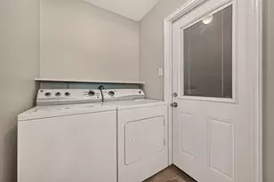 4749 Redstart St, Houston, TX 77035 - Photo 29