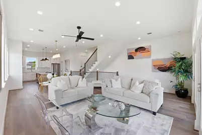 7704 Earl Rudder Way, Houston, TX 77055 - Photo 9