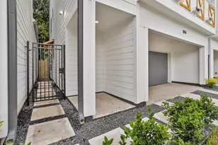 806 Schweikhardt St, Houston, TX 77020 - Photo 3