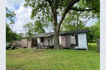 6538 Railroad Street, Wallis, TX 77485 - Photo 5