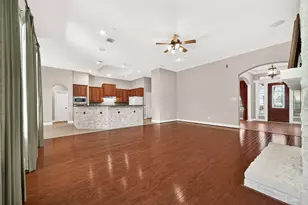 2310 Spring Lake Park Ln, Spring, TX 77386 - Photo 13