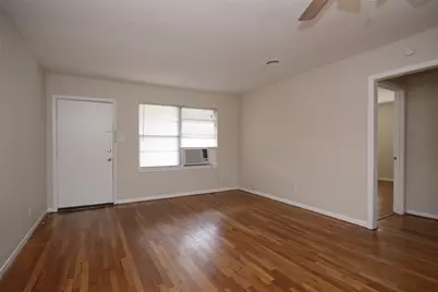 8807 Timberside Drive #4, Houston, TX 77025 - Photo 3