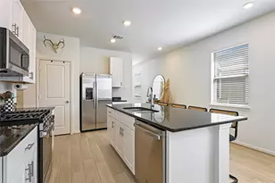 18039 Blue Pr Trl, Tomball, TX 77447 - Photo 7