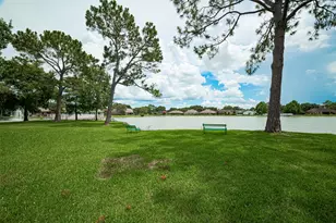 2738 N Larkspur Cir, Pearland, TX 77584 - Photo 45