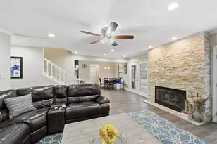 1306 Carriage Dr, Richmond, TX 77406 - Photo 9